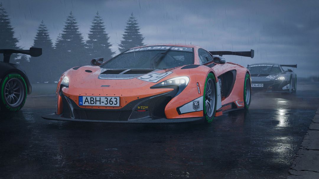 Rainy Race: McLaren 650S GT3