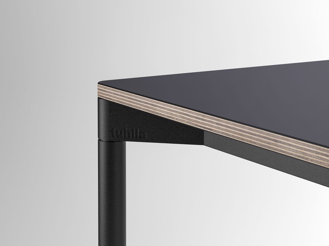 Tuhlla A5 Table