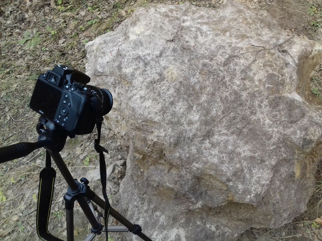 Photoscanned PBR Material Rock CGHero